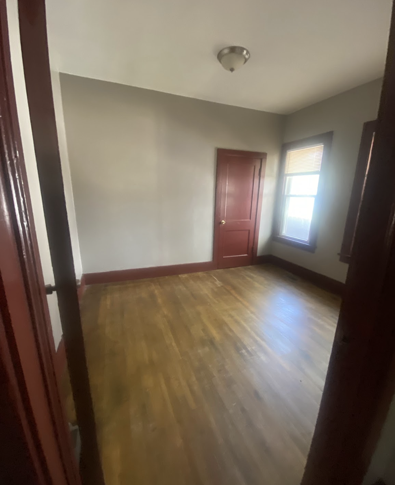 3522 Bryant Ave N #0 - Photo 3 of 11