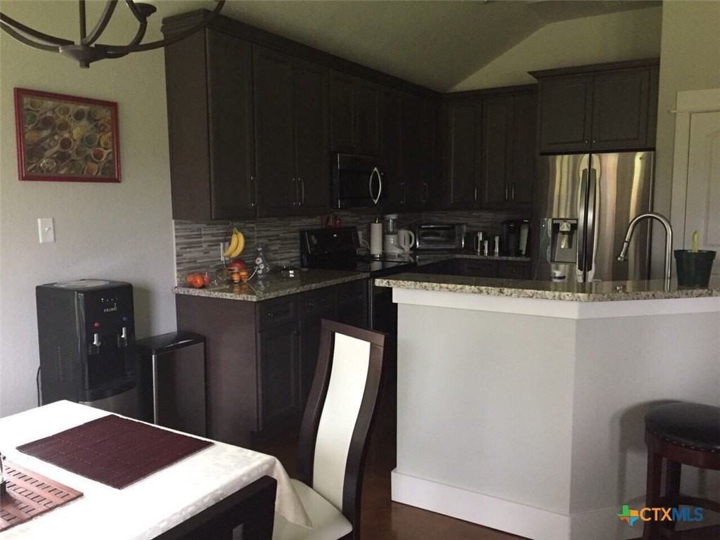 2046 Mulberry Cir - Photo 3 of 20