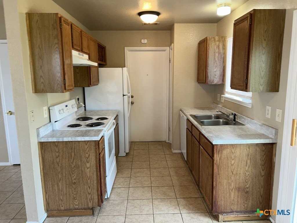 3505 Winchester Dr - Photo 7 of 20