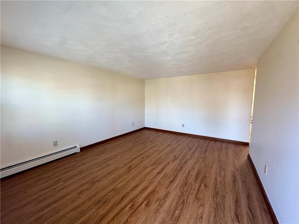 135 Rounds Ave - Photo 4 of 19