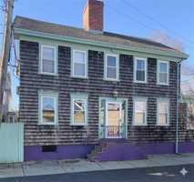 featured image of 1 Bartlett Ct Unit 1