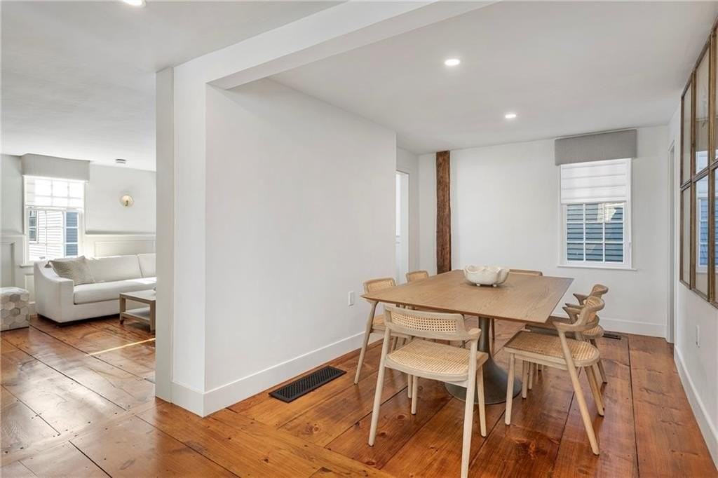 108 Prospect Hill St - Photo 5 of 47