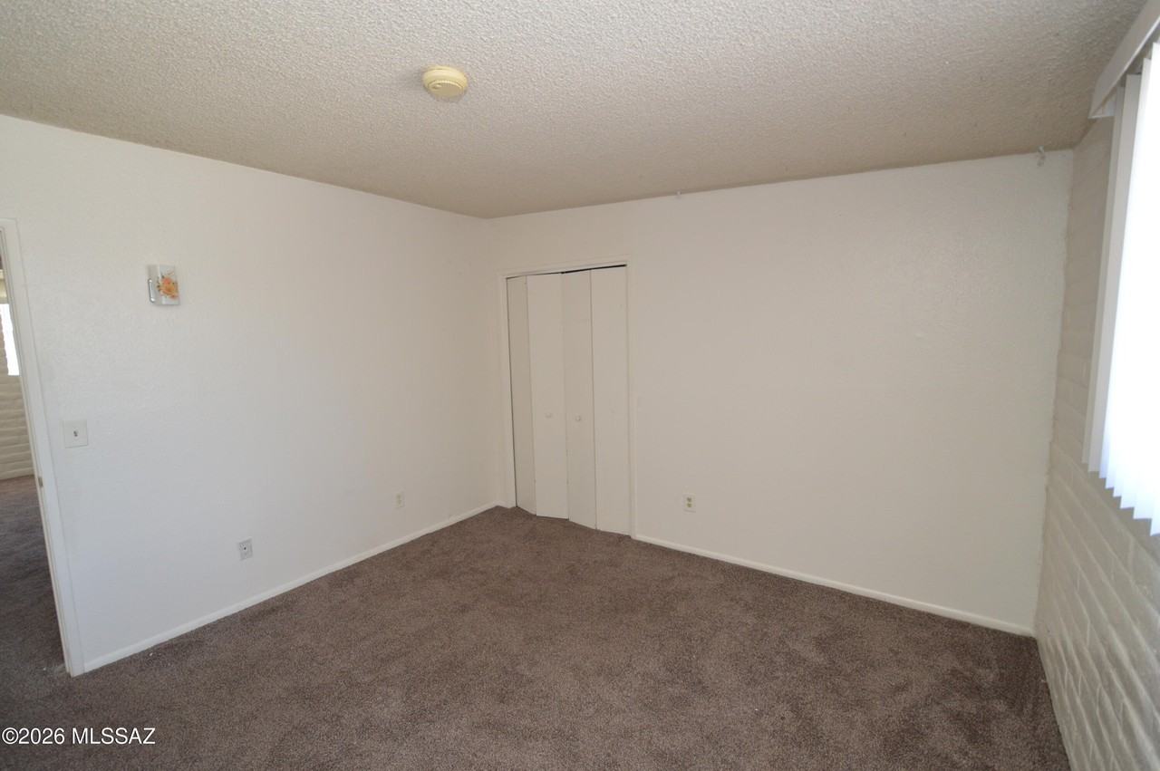 3403 E Glenn St - Photo 5 of 8