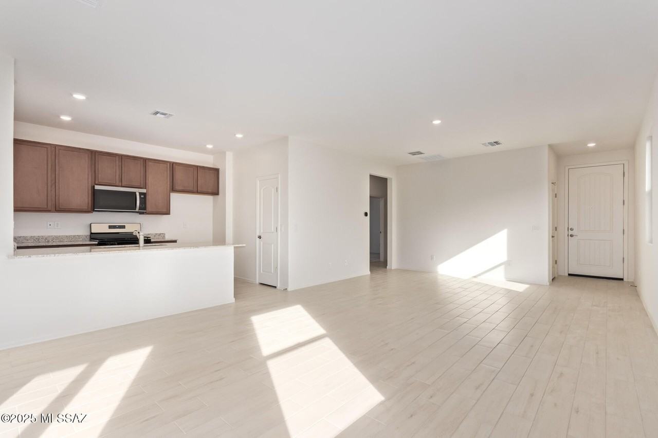 9323 N Peridot Vista Ave - Photo 7 of 27