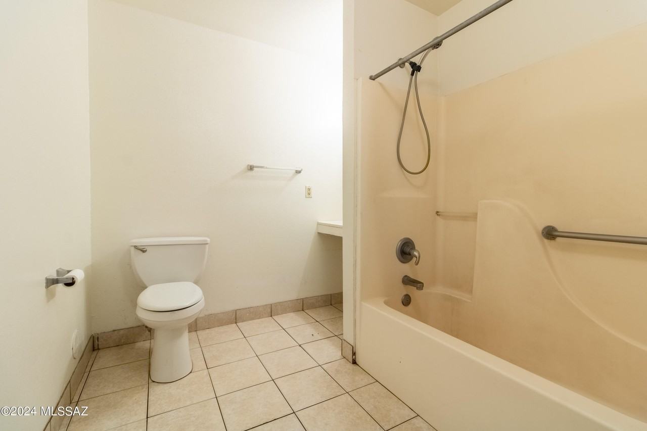 4116 N 1st Ave Unit 3a - Photo 6 of 10