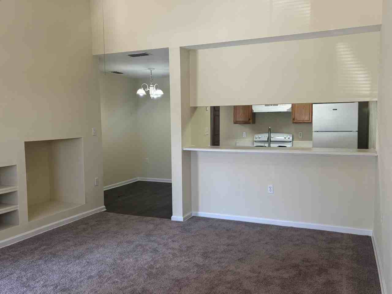 2738 W Tharpe St Apt 1004 - Photo 3 of 22