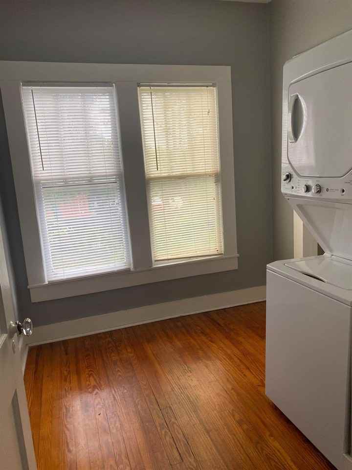 1241 N Adams St - Photo 7 of 8