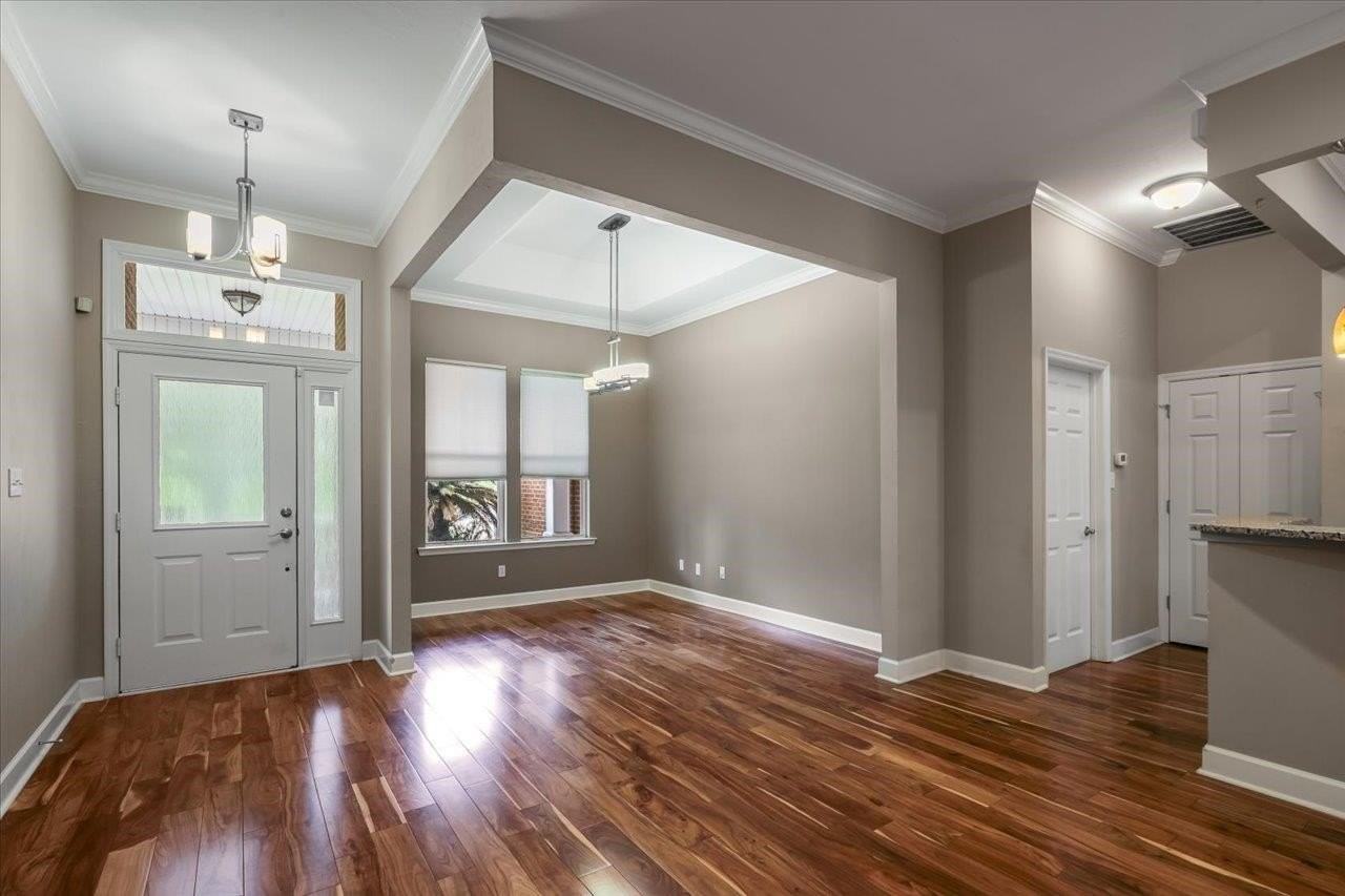 1799 Cassatt Dr - Photo 6 of 50