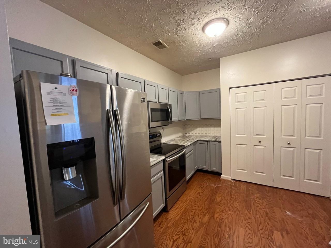 2503 Amber Orchard Ct W Unit 102 - Photo 4 of 35