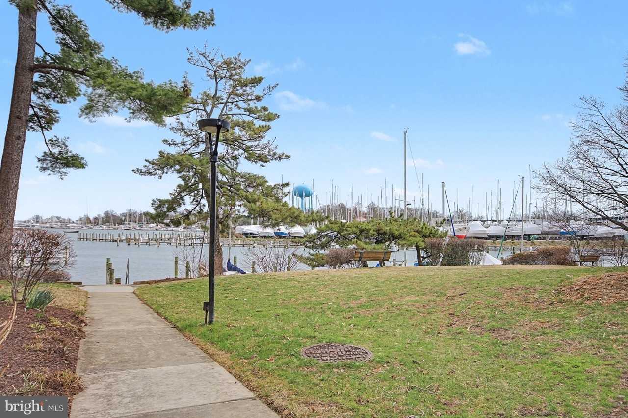 768B Fairview Ave Unit 768 - Photo 3 of 41