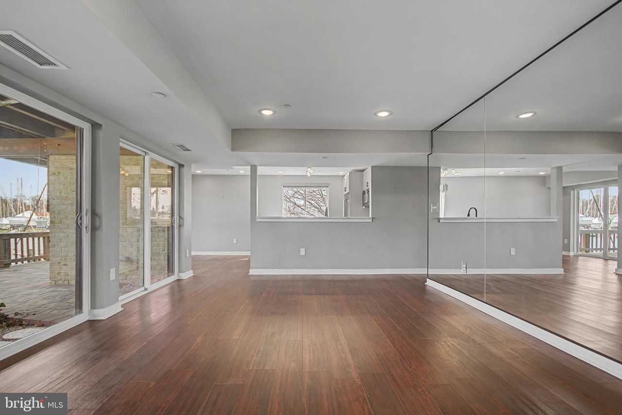 768B Fairview Ave Unit 768 - Photo 6 of 41