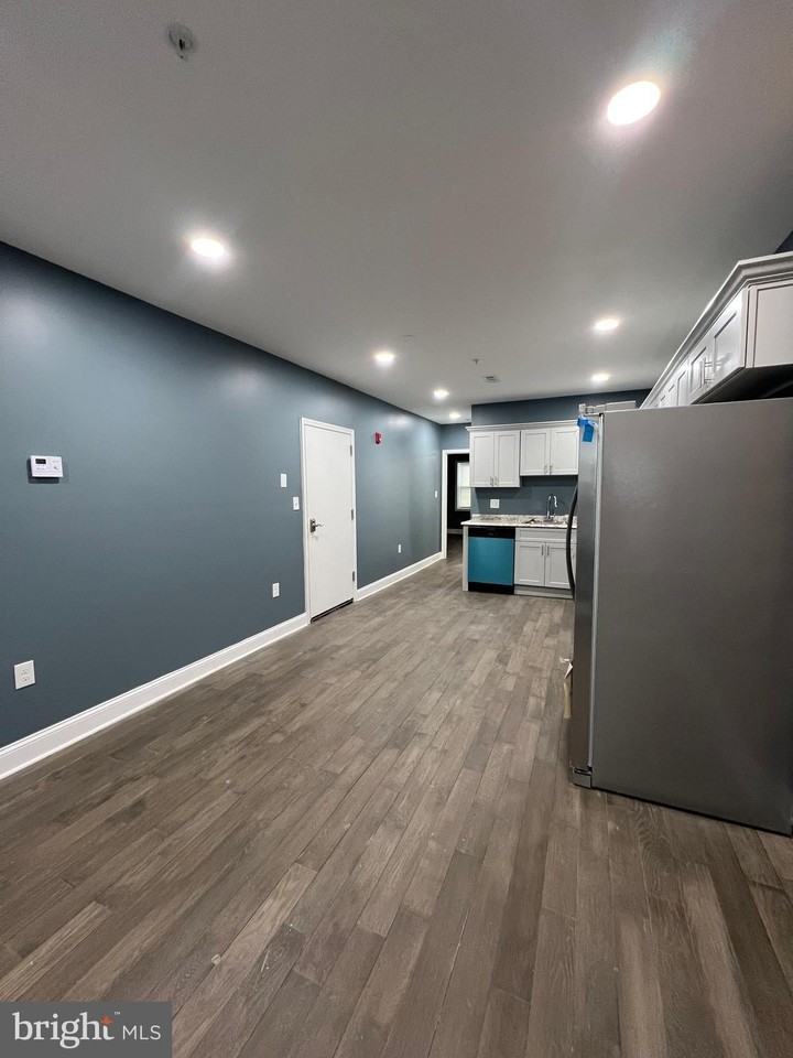 2020 Mcculloh St Unit 2 - Photo 5 of 12