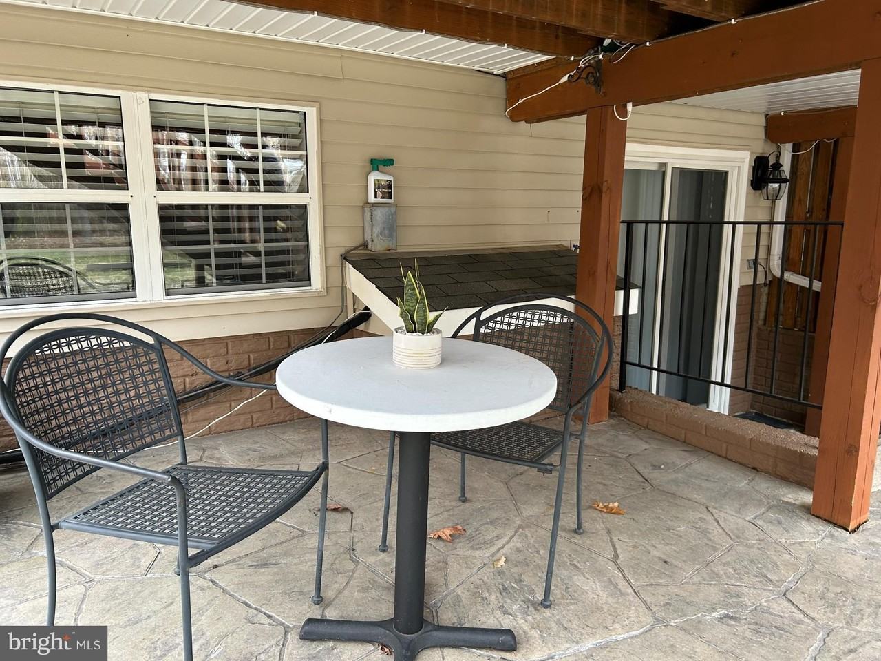 11214E Heron Pl Bsmt Apt - Photo 4 of 19