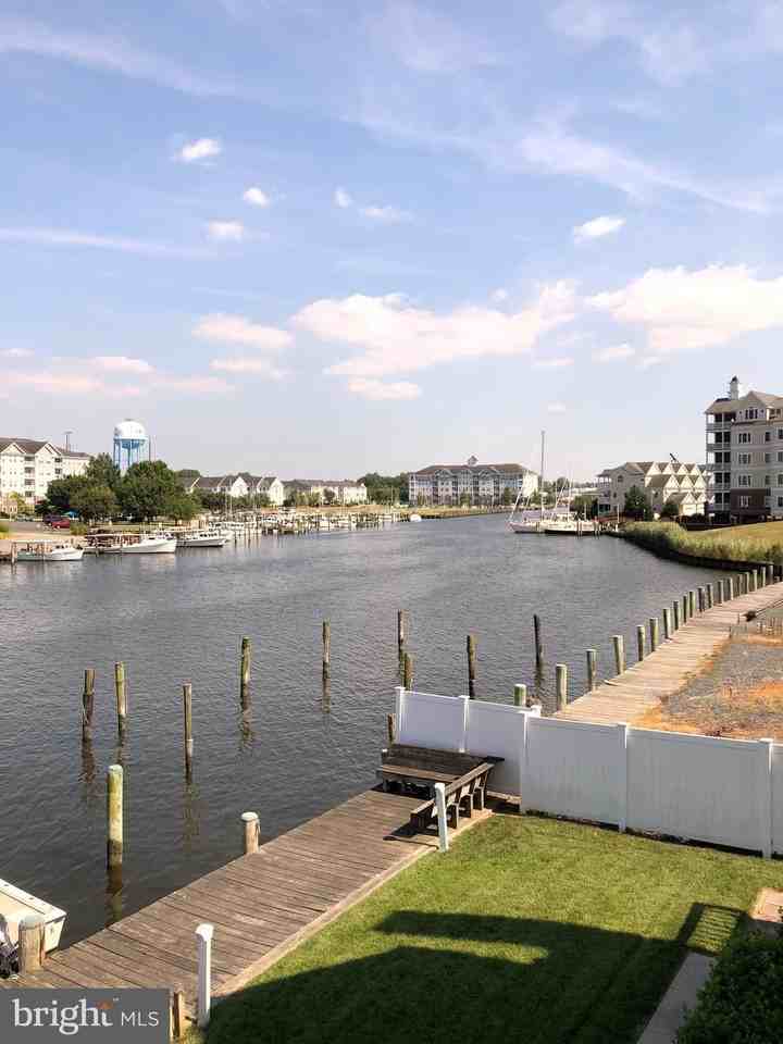 204 Market Sq Unit 12c - Photo 3 of 8