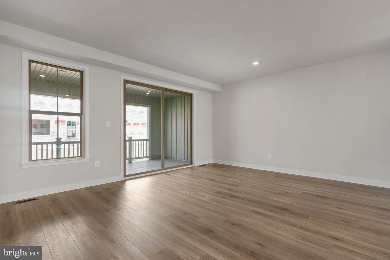 3561 Worthington Blvd - Photo 7 of 36