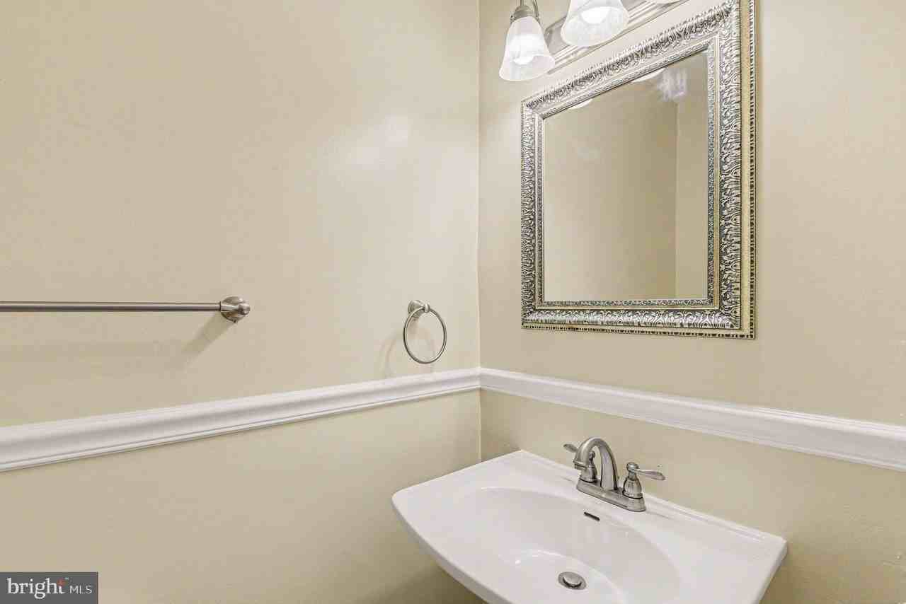 718 Orley Pl - Photo 6 of 15