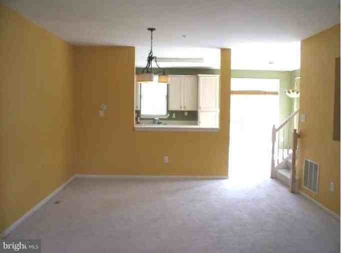 13014 Shamrock Glen Dr Unit 901 - Photo 5 of 24