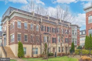 featured image of 704 Quayside Ct Unit 99