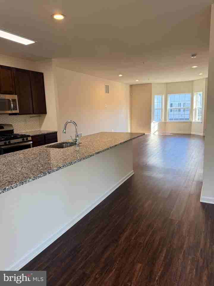 107 Mercer Ct - Photo 5 of 23