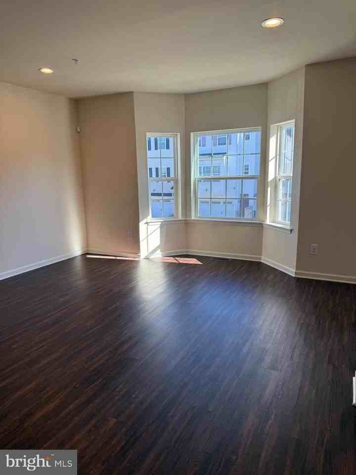 107 Mercer Ct - Photo 6 of 23