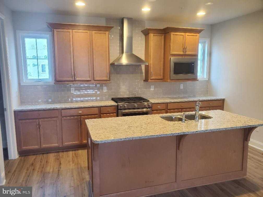 3094 Egreton Rd - Photo 2 of 14