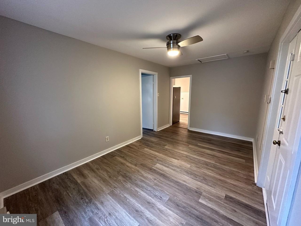 3304 Swede Rd - Photo 5 of 12