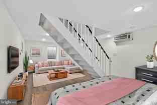 2046 E Huntingdon St Apt 1r - Photo 1 of 1