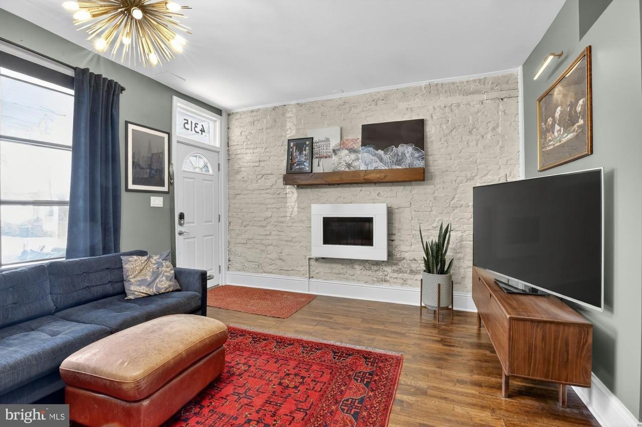 4315 Lauriston St - Photo 7 of 43