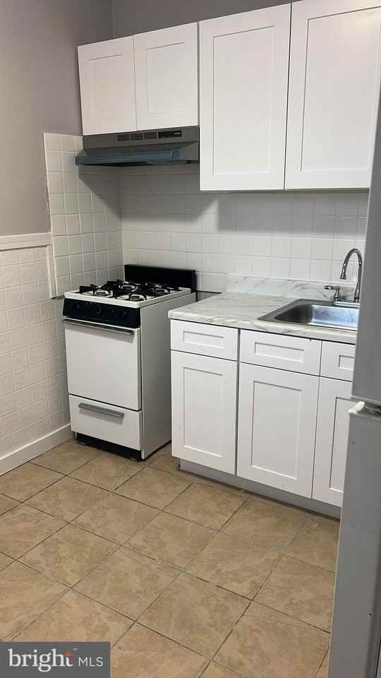 1400 Gilham St - Photo 6 of 7