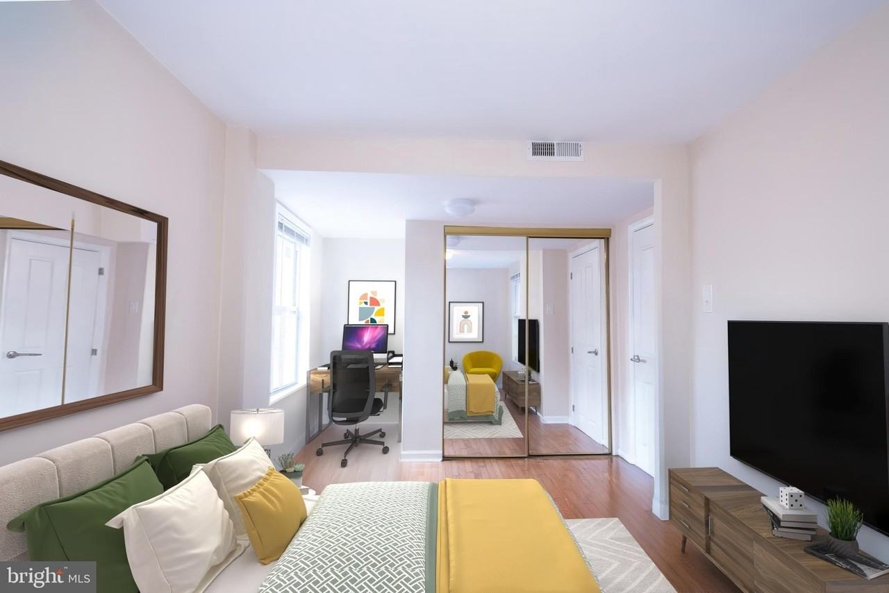 1736 Pine St #3R - Photo 7 of 14