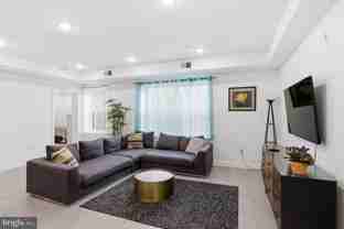 925-29 N Broad St Apt 3g - Photo 1 of 1