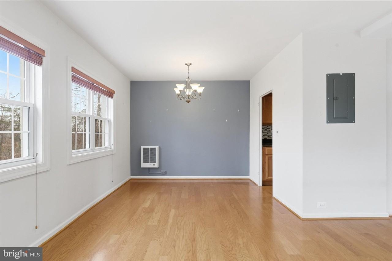 3260 Gunston Rd - Photo 3 of 19