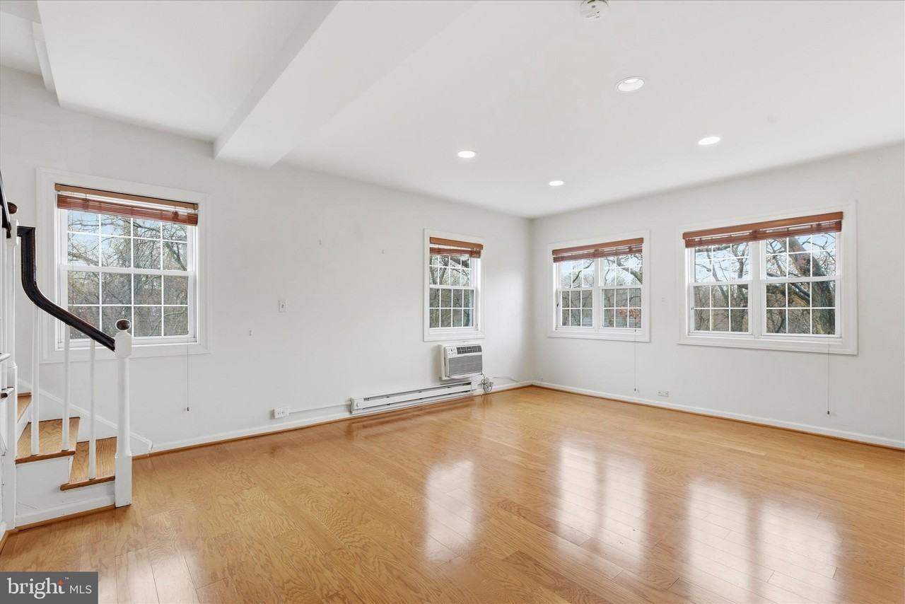 3260 Gunston Rd - Photo 4 of 19