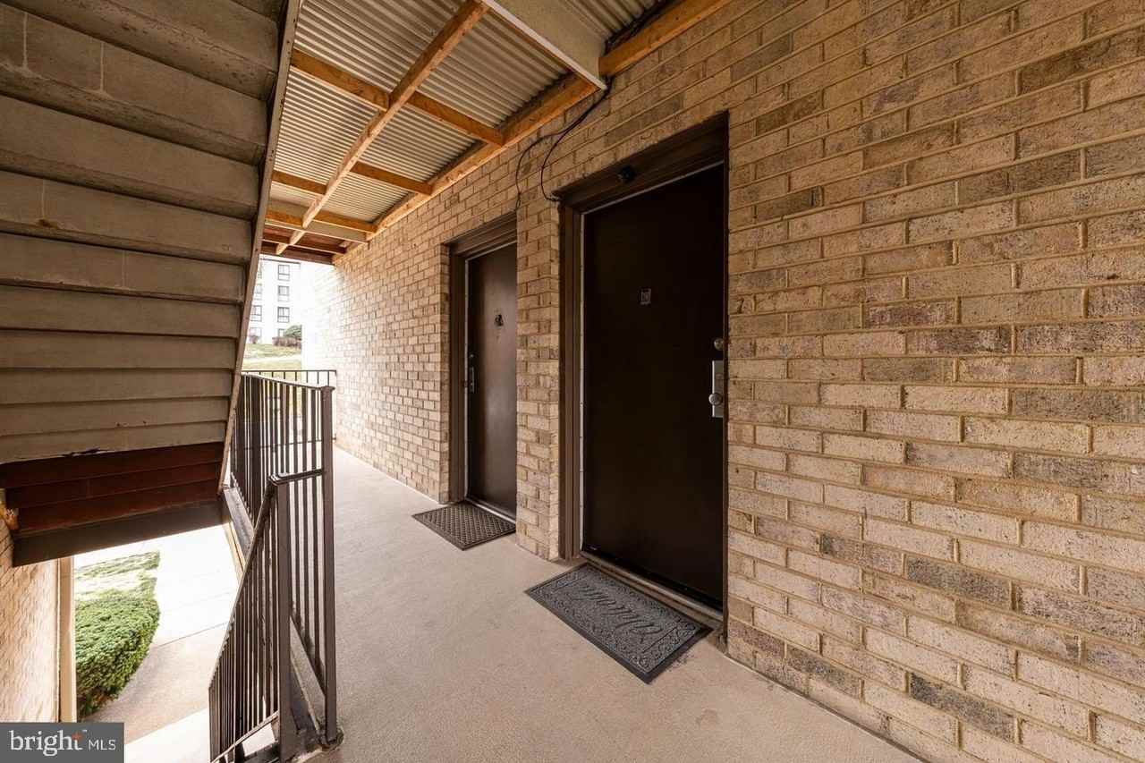 6137 Edsall Rd Apt I - Photo 3 of 20