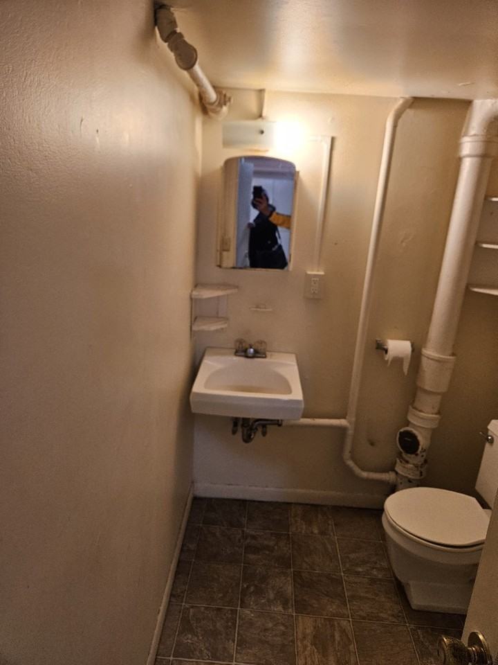 603 West Green Street #7 - Photo 5 of 13