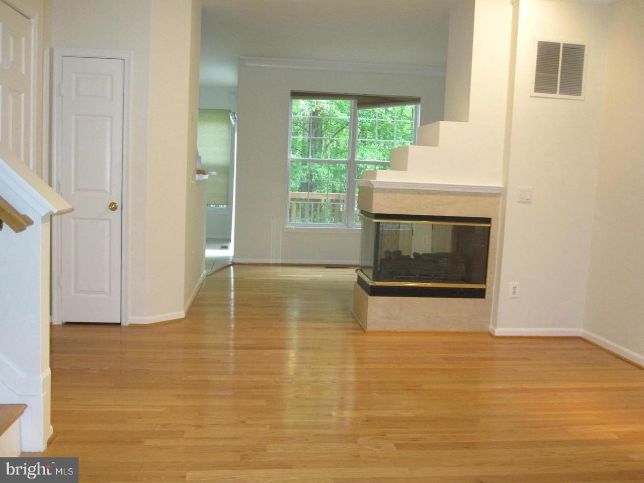 1225 Wild Hawthorn Way - Photo 4 of 24