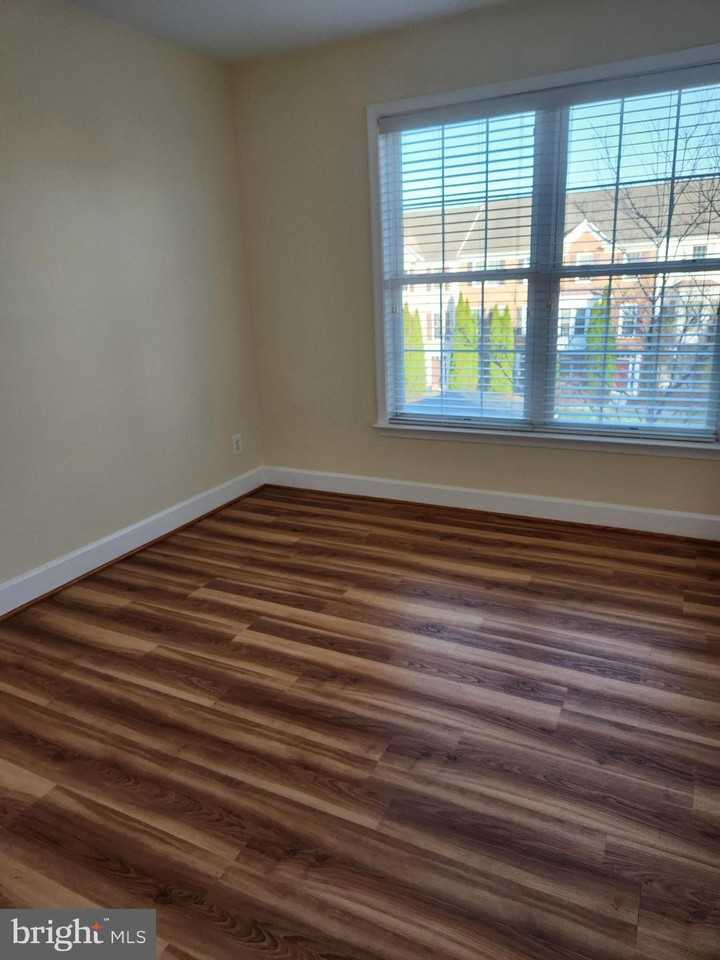 2481 Walnut Rocker Ln - Photo 5 of 19