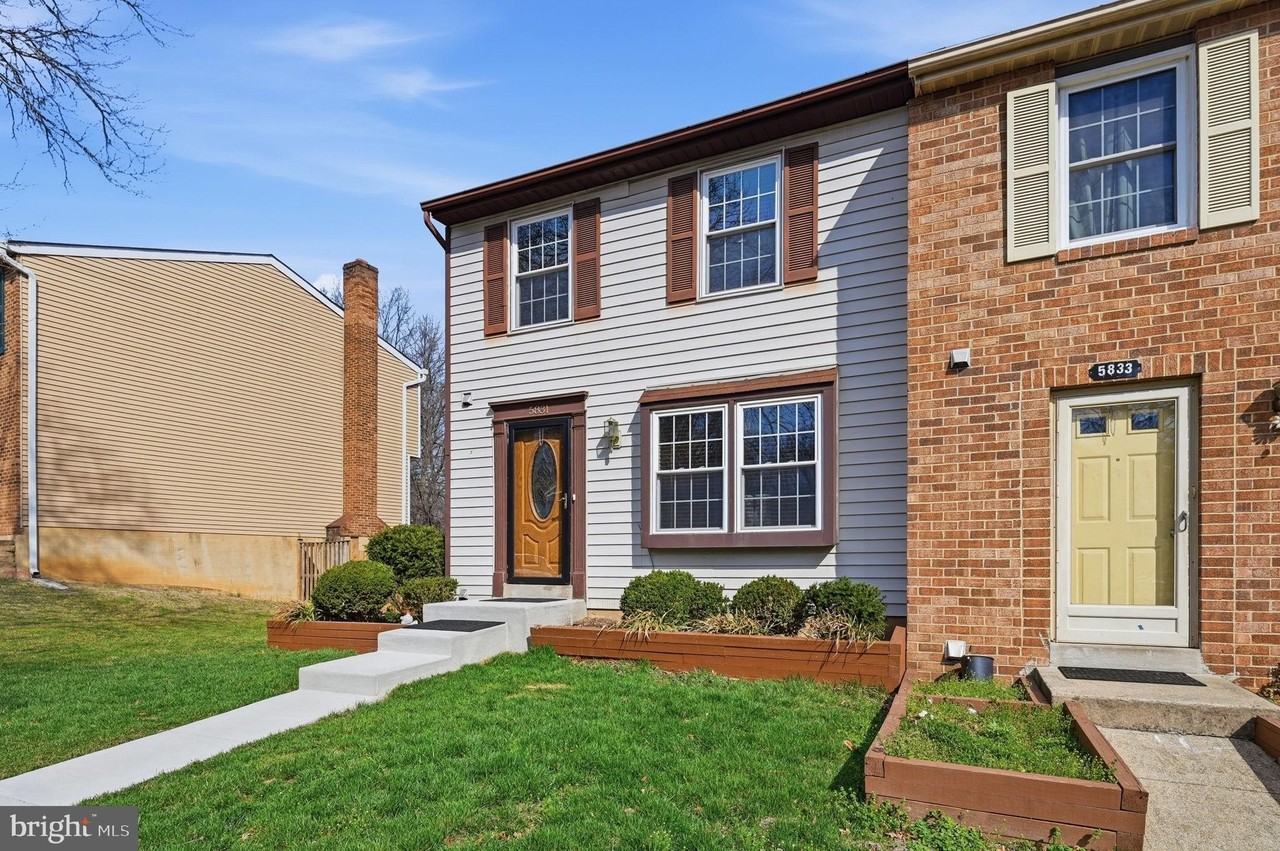 5831 Rock Forest Ct - Photo 2 of 30