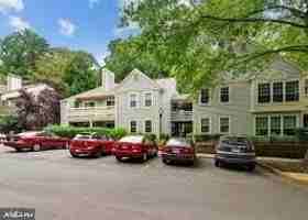 featured image of 2225 Lovedale Ln #B