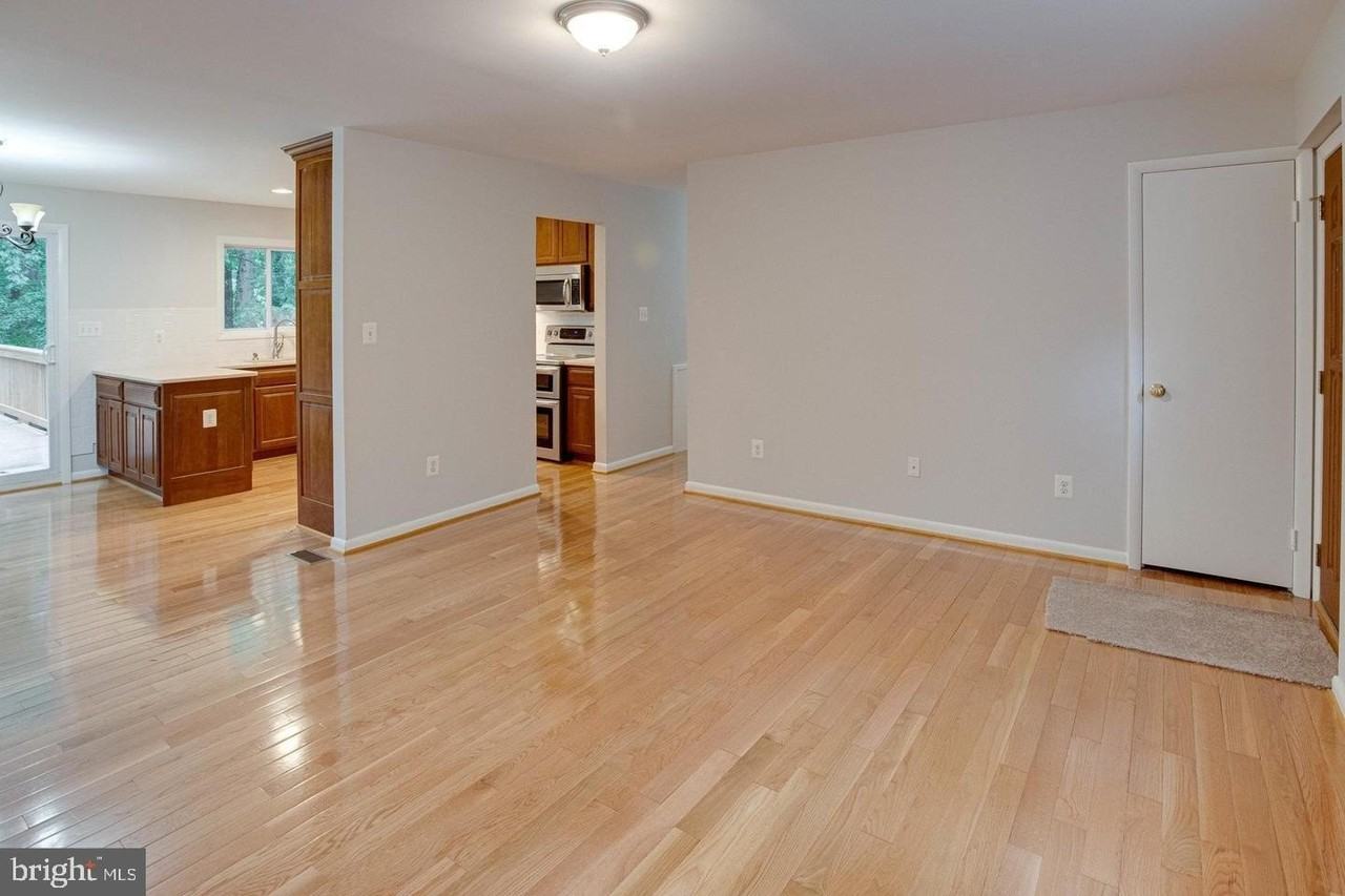 12026 Waples Mill Rd - Photo 7 of 26