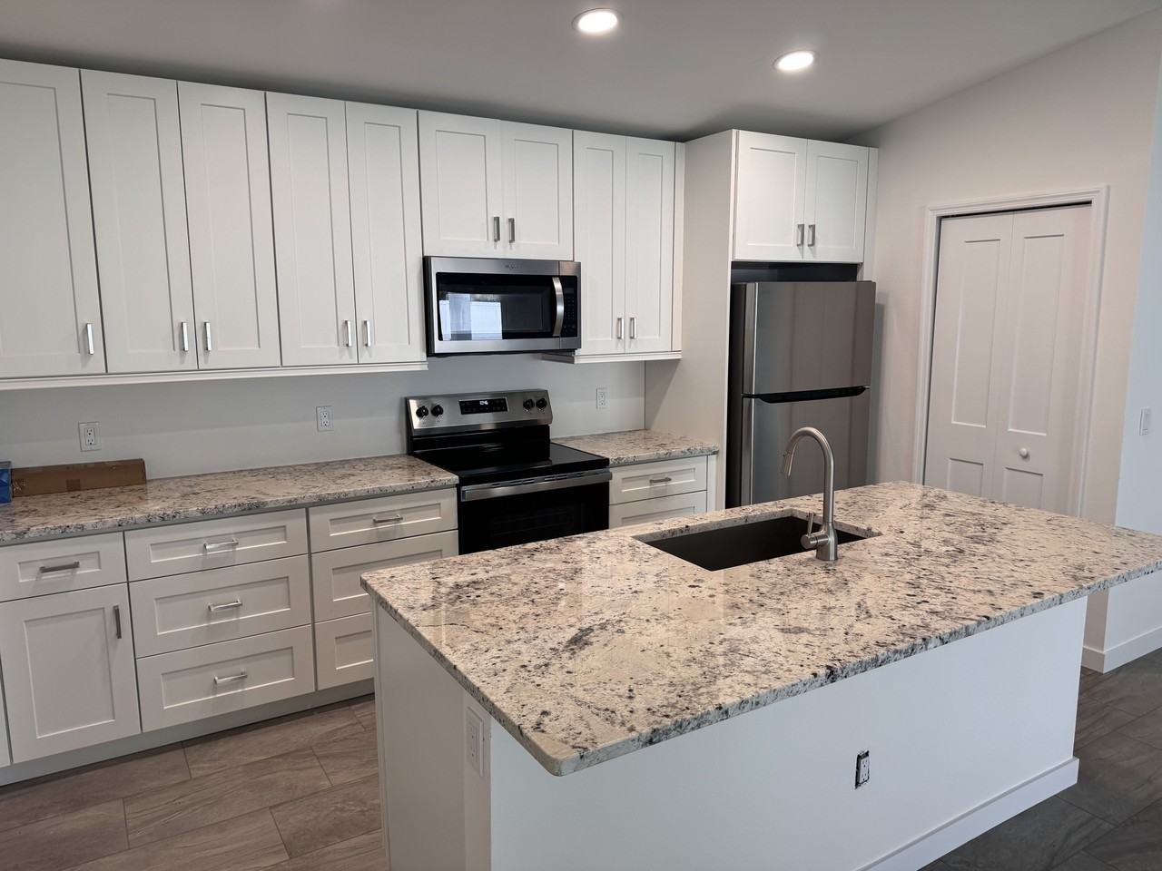 3145 Ashton Rd #1 - Photo 3 of 17