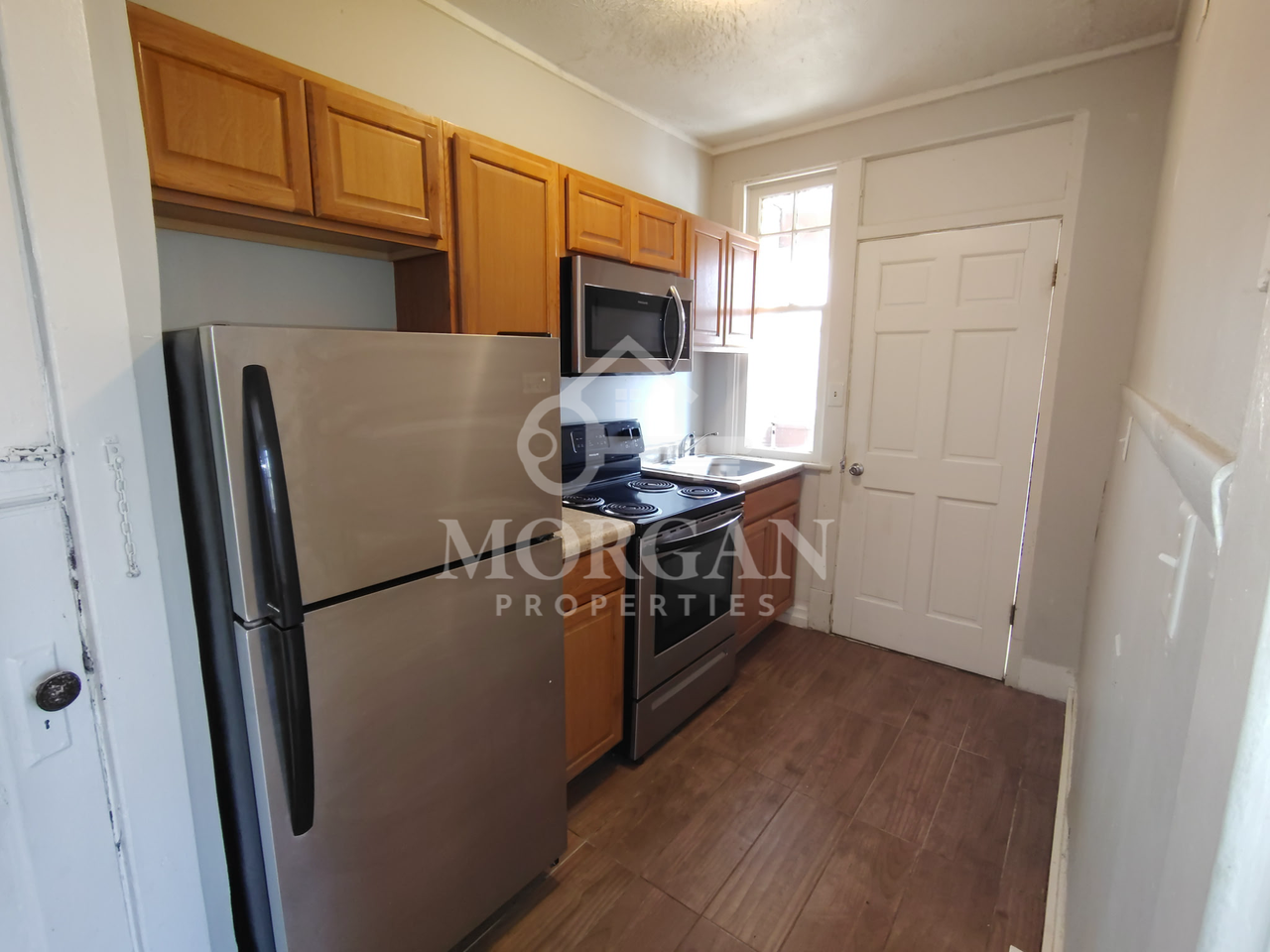 302 S 12th St #5 - Photo 3 of 7