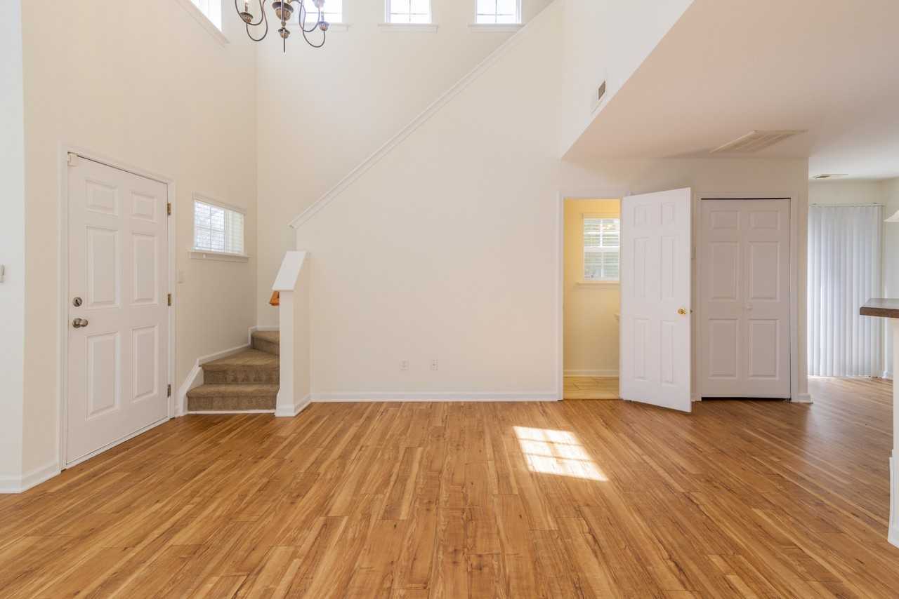 18457 Streamline Ct #1 - Photo 4 of 30