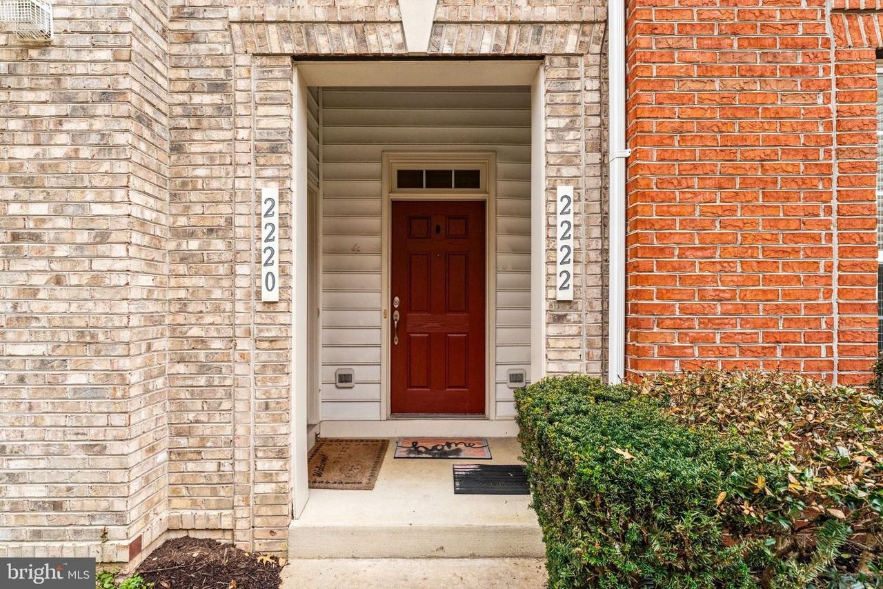 2222 Margraf Cir - Photo 2 of 41