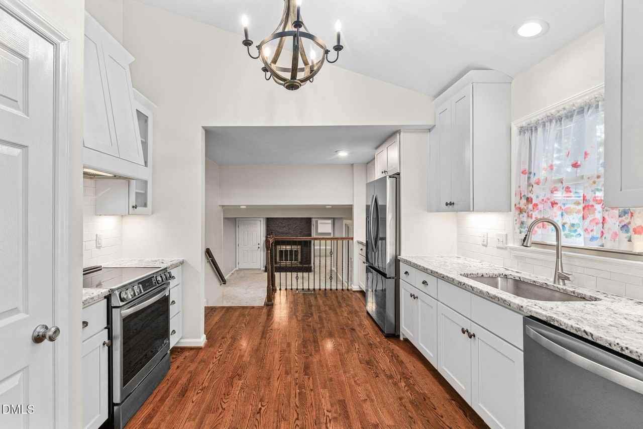 1204 Indian Trail Dr - Photo 3 of 50