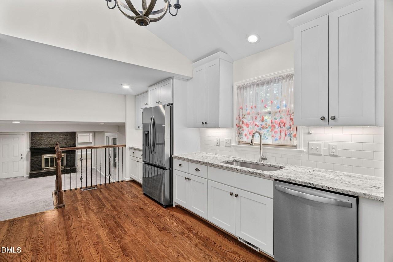 1204 Indian Trail Dr - Photo 4 of 50