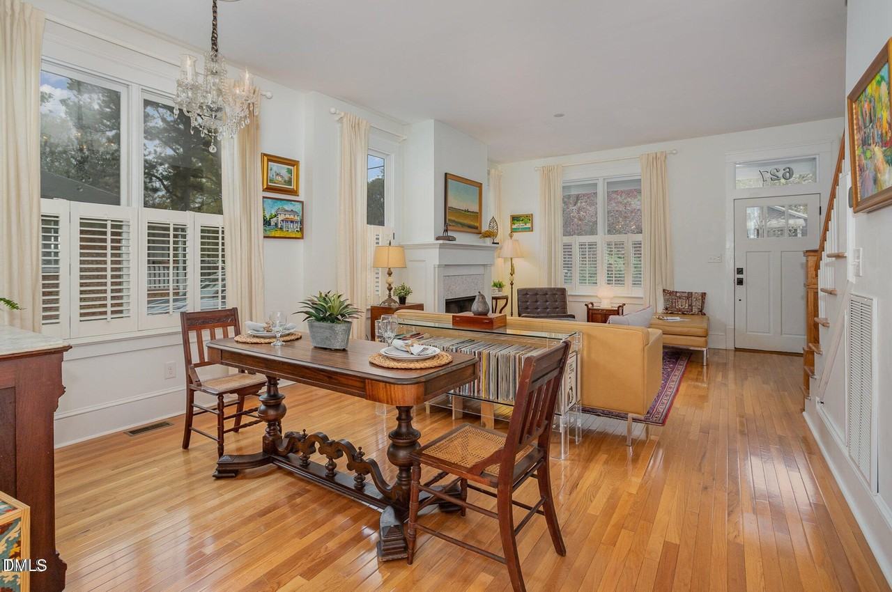 627 Dorothea Dr - Photo 7 of 24