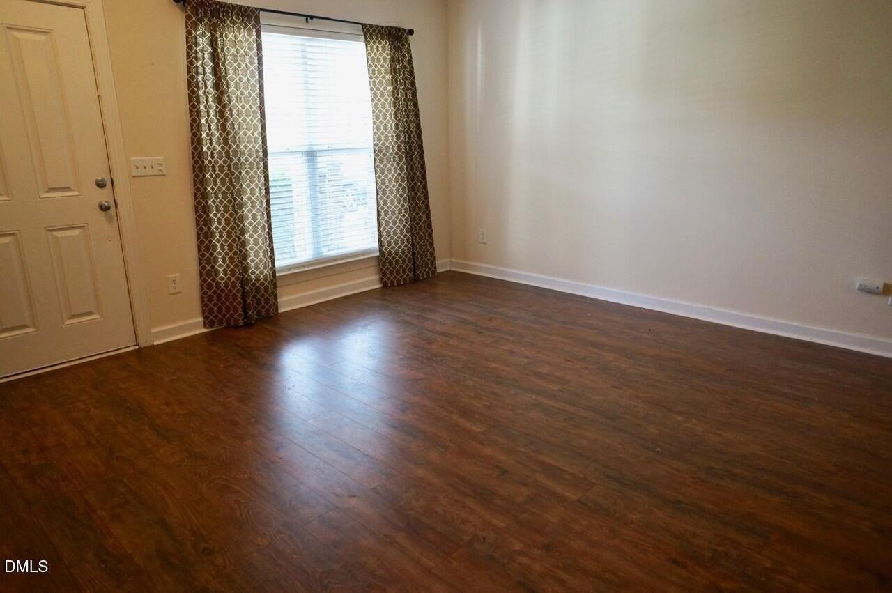 8817 Orchard Grove Way - Photo 5 of 17