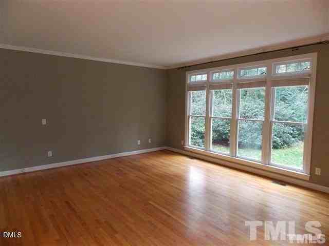 205 Berry Hill Dr - Photo 7 of 49