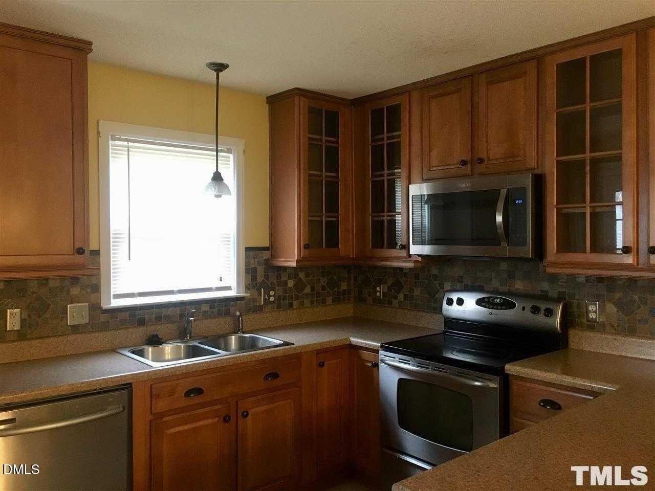 211 Aqua Marine Ln - Photo 3 of 12